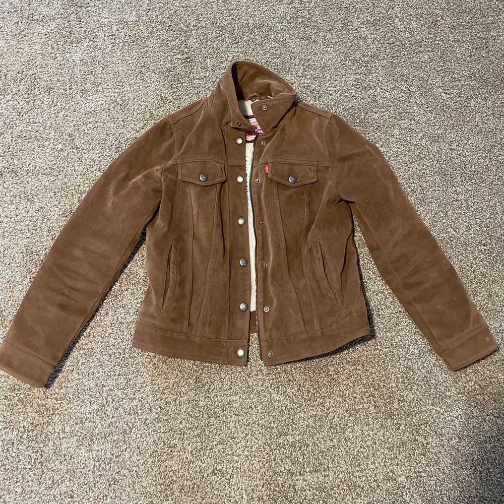 Women’s small Levi’s faux suede trucker jacket